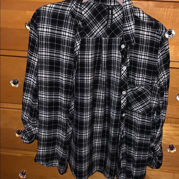 Design Lab flannel ✖️ - Picture 3 of 3